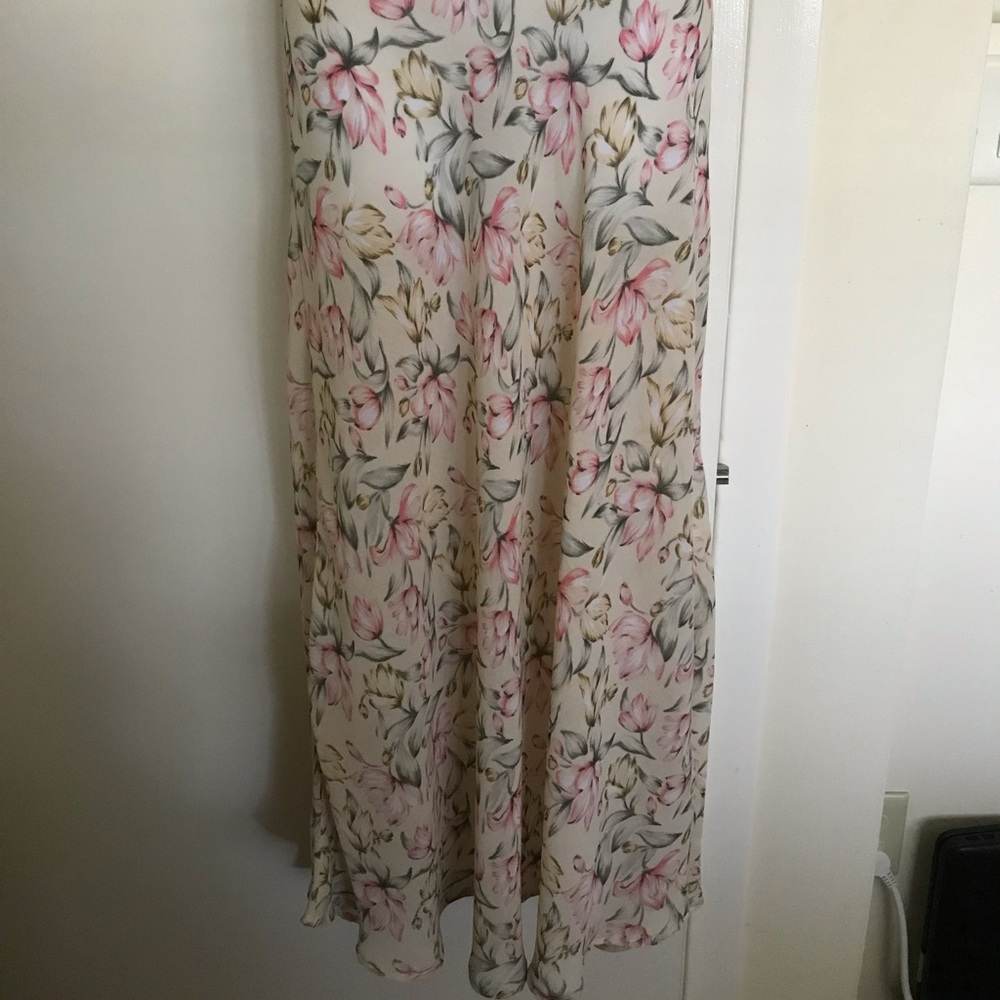 Wet seal , long skirt,size 7-8, multicolor floral - Picture 13 of 15